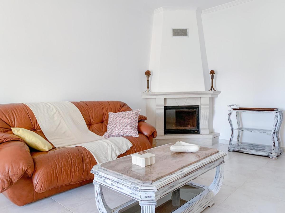 Apartamento T2 Carvoeiro-Lagoa Precos Acessiveis Apartment ภายนอก รูปภาพ